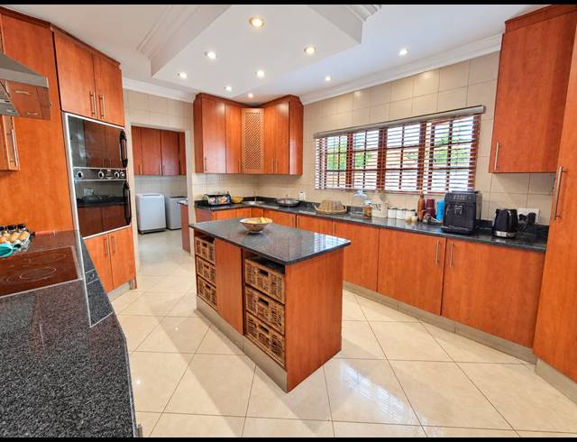 3 BEDROOM HOUSE FOR SALE IN VANDERBIJLPARK SE 8